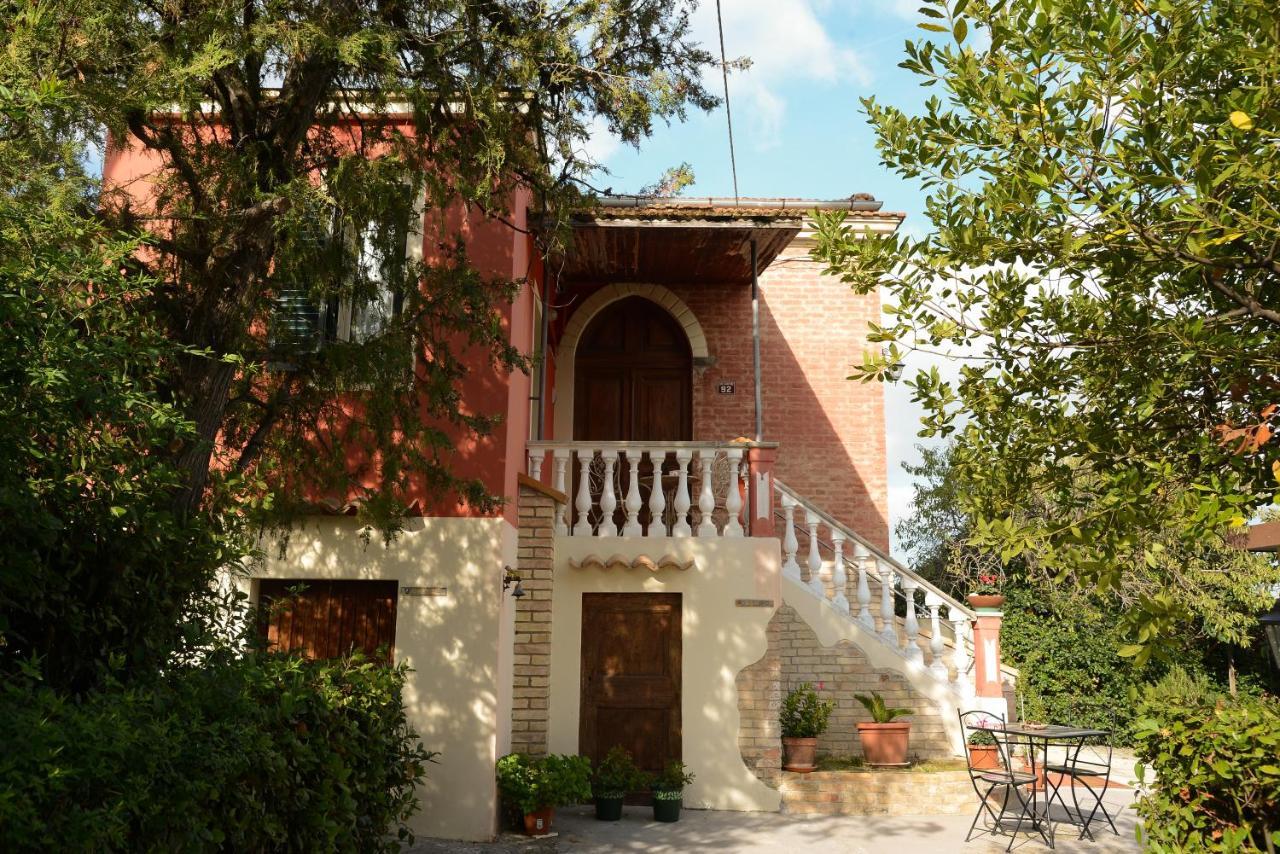 La Casa Di Andrea Hotel Chieti Luaran gambar