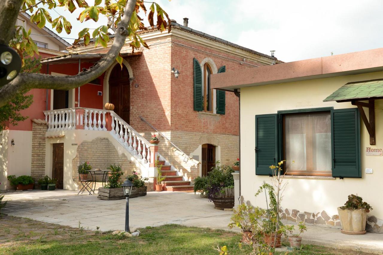 La Casa Di Andrea Hotel Chieti Luaran gambar