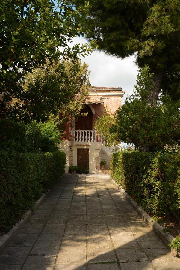 La Casa Di Andrea Hotel Chieti Luaran gambar